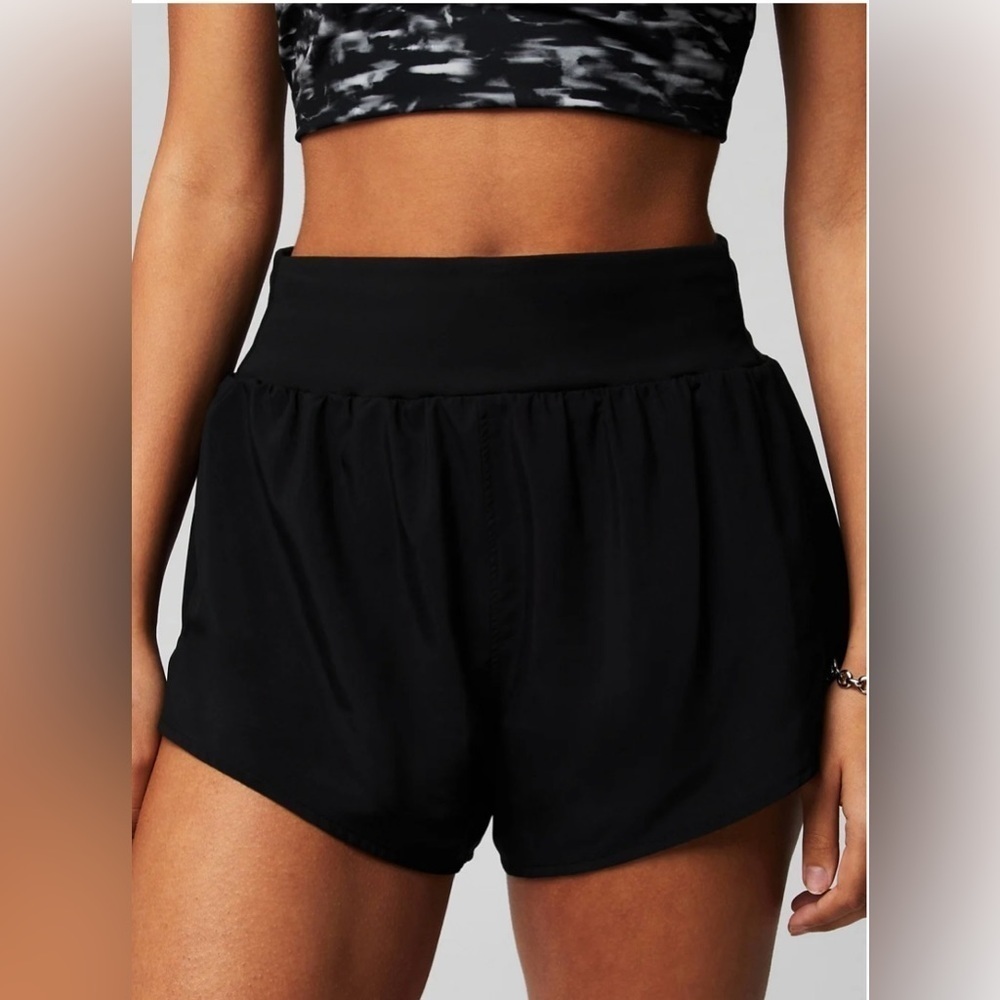 NWT Fabletics Sun Chaser Shorts 3” Black Size XXL 1X - Picture 12 of 12